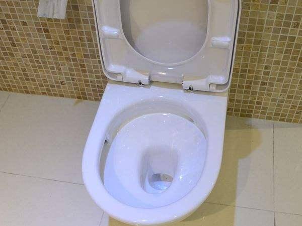 �RͰ©ˮ�������